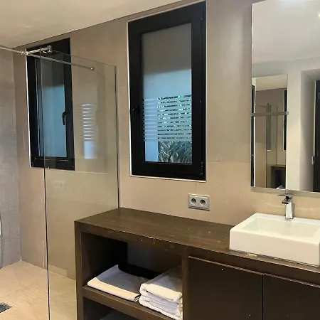 Superb With Panoramic Sea View *